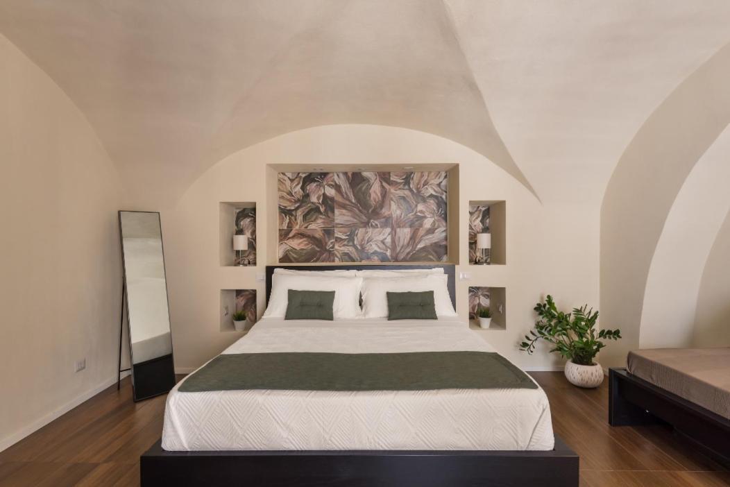 Le Pennellate Short Lets Apartment คาตาเนีย ภายนอก รูปภาพ