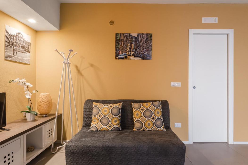 Le Pennellate Short Lets Apartment คาตาเนีย ภายนอก รูปภาพ